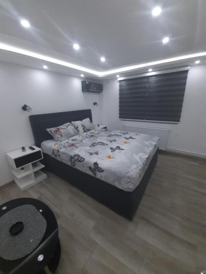 Adrijana 2 Apartmani Vrnjacka Banja Exterior photo